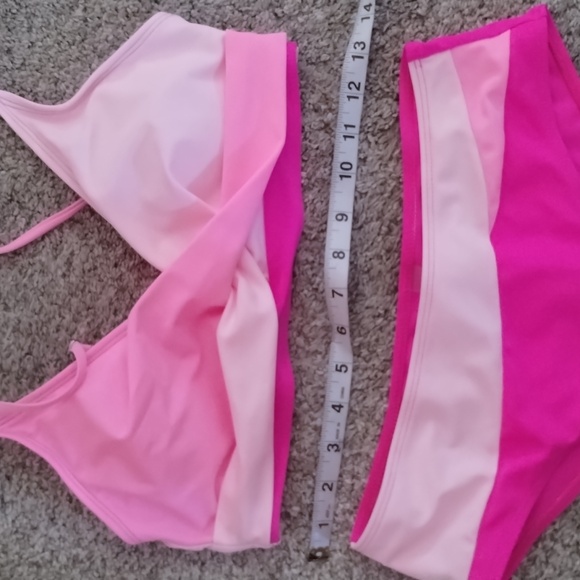 Bikini Set - Picture 3 of 5